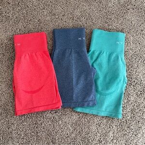 NVGTN Women's Seamless Athletic Bike Shorts - Red, Navy, Teal